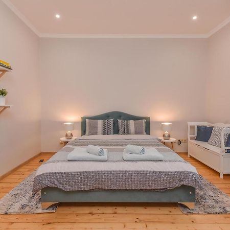Spacious Vintage 2Br, 2Bath Apartment By Flat Mаnager Sofia Eksteriør billede